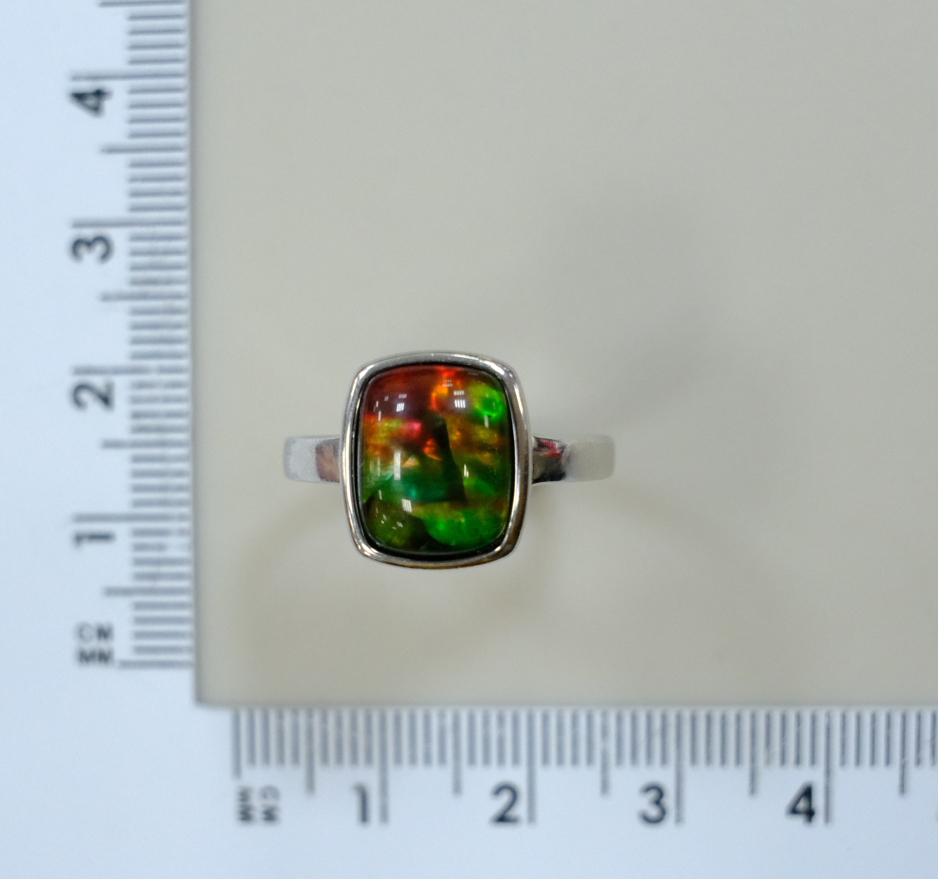Серебряное кольцо с аммолитом